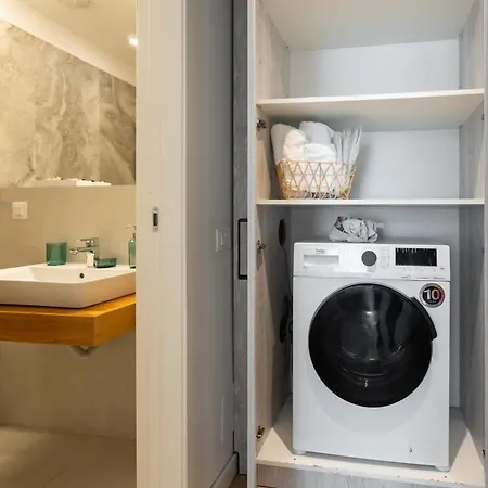 Coastal 1 Bedroom In Nusco * Boekarest