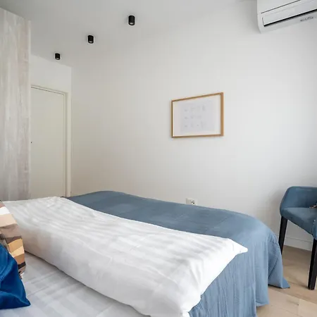 Appartement Coastal 1 Bedroom In Nusco Boekarest