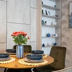 Coastal 1 Bedroom In Nusco Apartment Bukarest