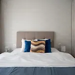 Coastal 1 Bedroom In Nusco * Bukarest