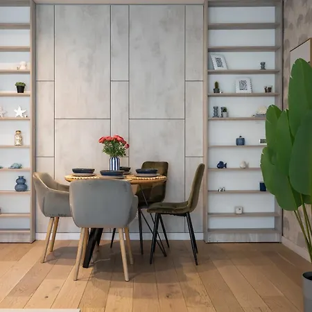 Coastal 1 Bedroom In Nusco Bükreş