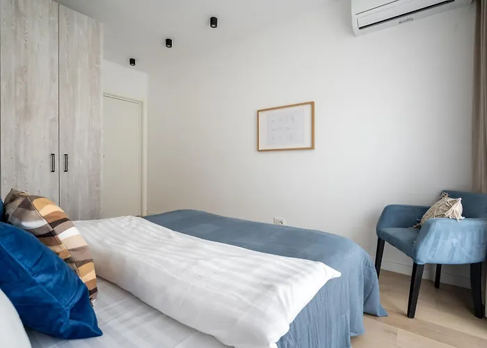 Apartment Coastal 1 Bedroom In Nusco Bukarest